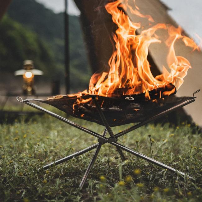 Zu sehen ist das Produktbild 2 für: Naturehike Tragbare Campinggrill Mini Feuerstelle Feuerschale